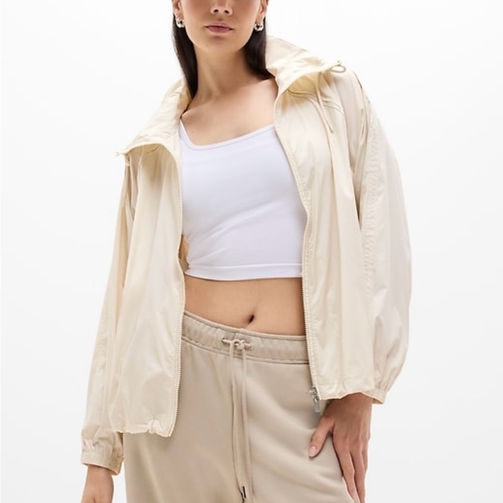NEW Athleta Women’s Rise Nylon Jacket Size Medium Ivory NWT